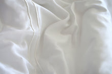 Load image into Gallery viewer, White Basic Set